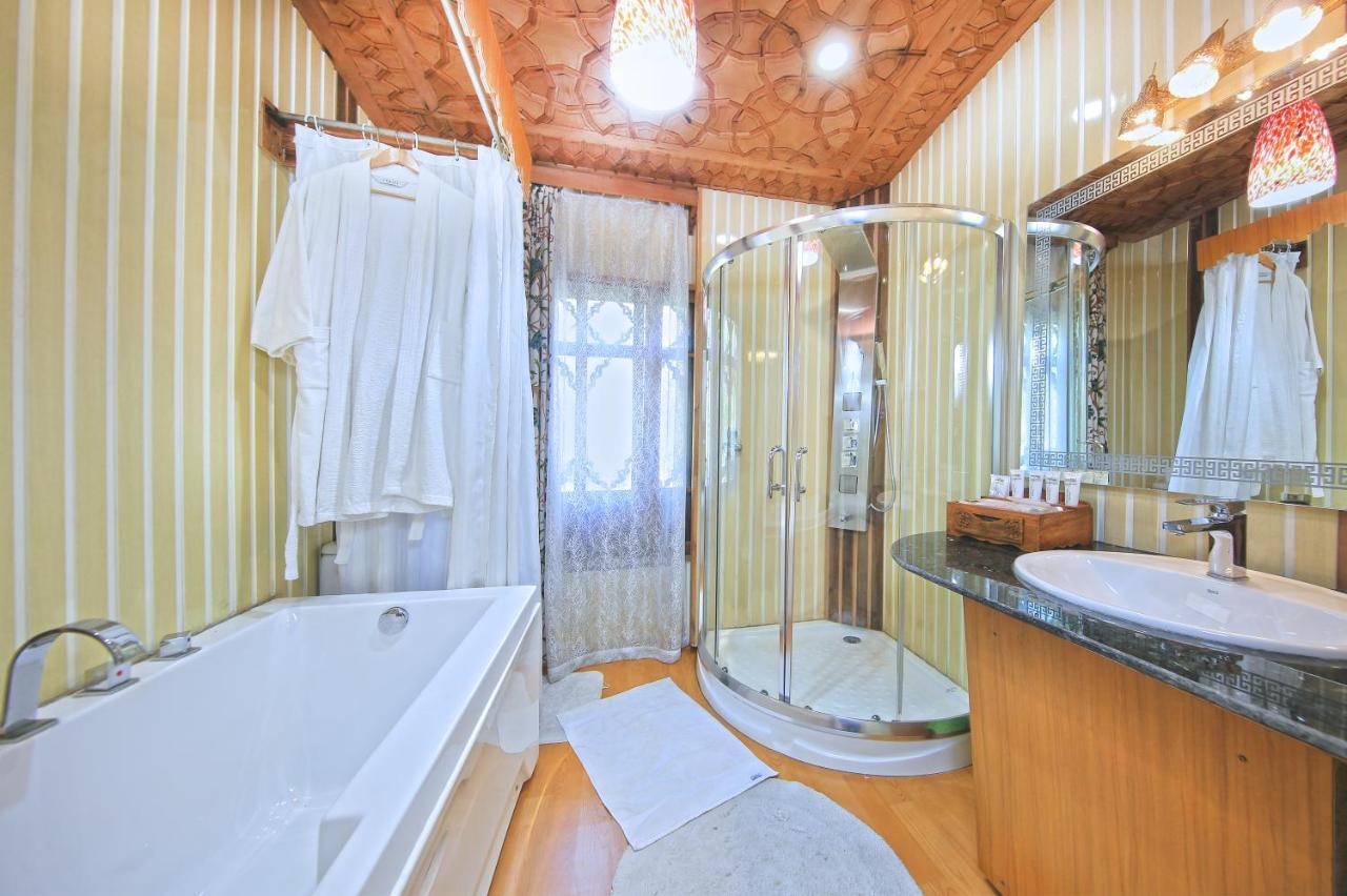 ホテル Kolu Group Of Houseboats Srīnagar エクステリア 写真